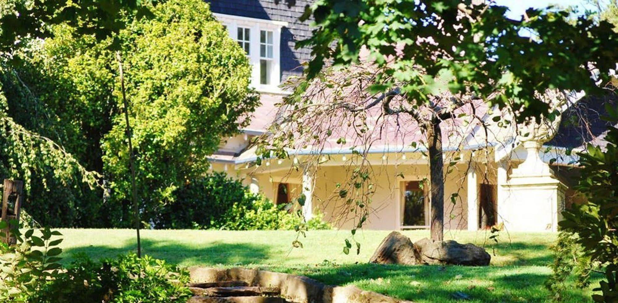 Milton Park Country House Hotel & Spa Bowral Exterior photo